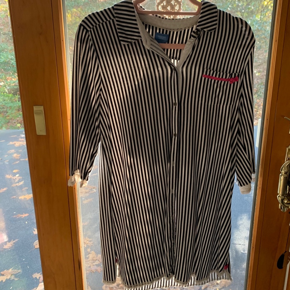 Simply Vera (Vera Wang) striped nightgown